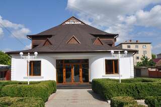 Фото Отель MEDELEAN HOTEL г. Comrat